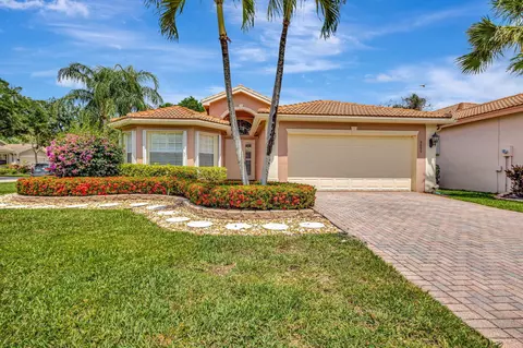 9895 Tallyrand Dr, Lake Worth, FL 33467