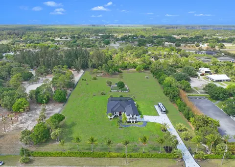 19361 W Sycamore Dr, Loxahatchee, FL 33470