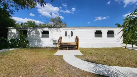1494 NW 47th Ter, Okeechobee, FL 34972