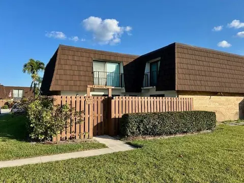 6166 SE Riverboat Dr #926, Stuart, FL 34997