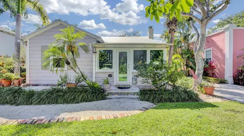 42 Palm Sq, Delray Beach, FL 33483