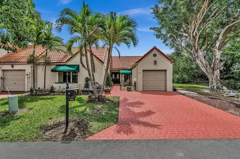 6660 La Pina Ct, Boca Raton, FL 33433
