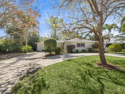 18390 SE Courtview Cir, Jupiter, FL 33469
