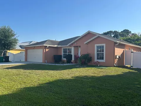 2110 SW Larchmont Ln, Port Saint Lucie, FL 34984