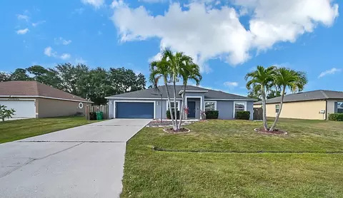 1557 SW Pitts Ave, Port Saint Lucie, FL 34953