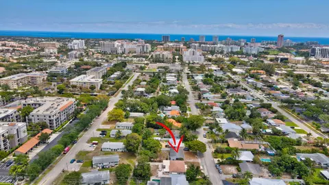 381 SW 2nd, Boca Raton, FL 33432