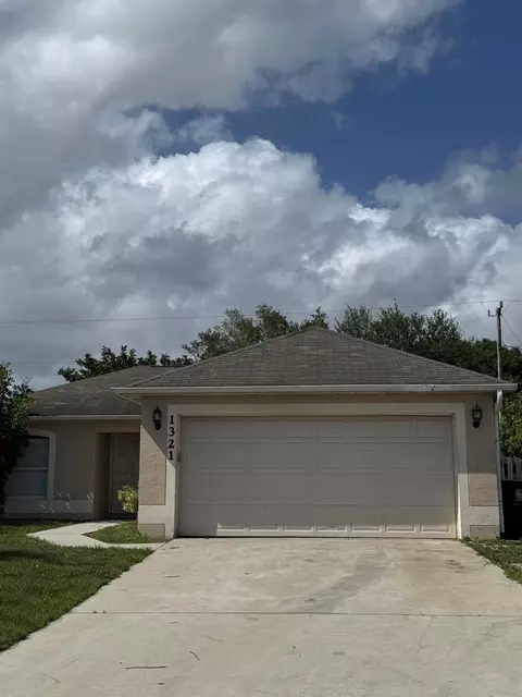 1321 SW Calmar Ave, Port Saint Lucie, FL 34953