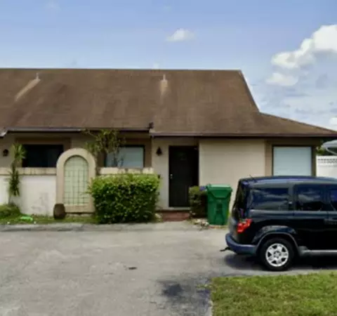 5740 Park Rd, Fort Lauderdale, FL 33312