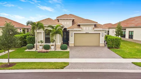 8944 Bastille Cir E, Parkland, FL 33076