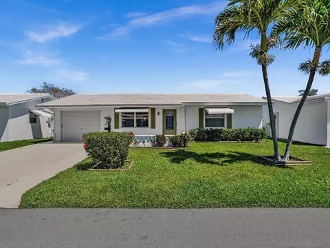 909 SW 6th Ave, Boynton Beach, FL 33426