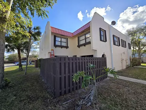 6363 Seven Springs Blvd #B, Greenacres, FL 33463