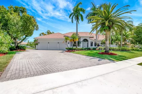 10535 Stonebridge Blvd, Boca Raton, FL 33498