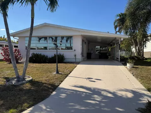 7123 SE Redbird Cir, Hobe Sound, FL 33455