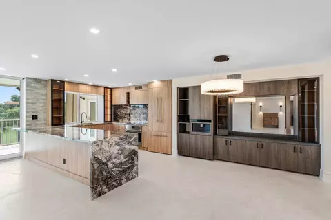 300 E Royal Palm Rd #40A, Boca Raton, FL 33432
