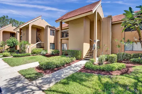 11172 Green Lake Dr #203, Boynton Beach, FL 33437