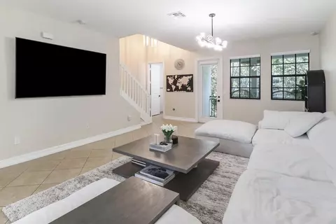 11356 SW 15th St, Pembroke Pines, FL 33025