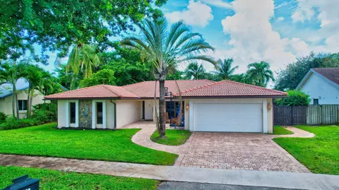 4770 Fox Hunt Trl, Boca Raton, FL 33487