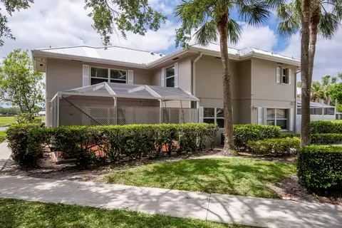 2271 SW Essex Ct, Palm City, FL 34990