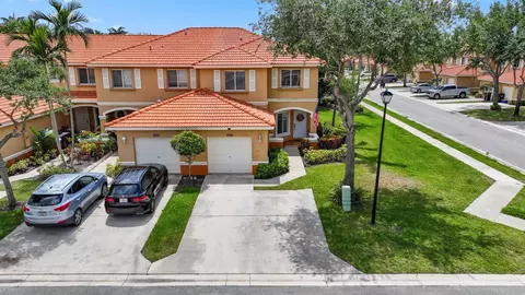 6194 Whalton, West Palm Beach, FL 33411
