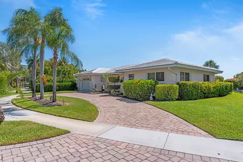 998 SW 11th Ct, Boca Raton, FL 33486