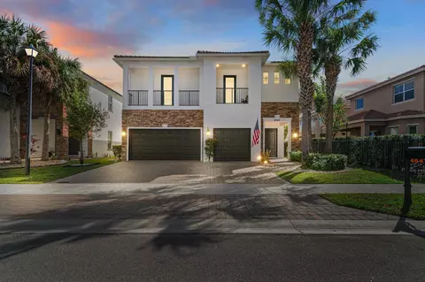 4547 San Mellina Dr, Coconut Creek, FL 33073