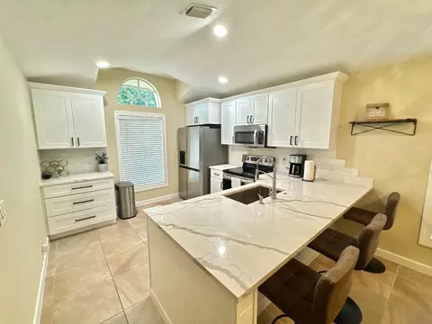 6270 Hollywood St, Jupiter, FL 33458