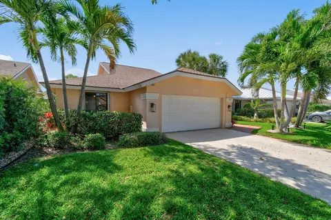 214 E River Park Dr E, Jupiter, FL 33477