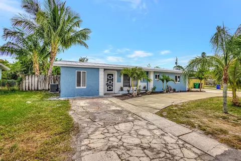 2711 NE Savannah Rd, Jensen Beach, FL 34957