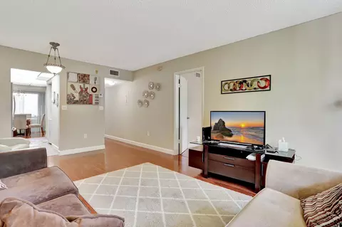 7451 NW 1600 Nw 5th St #303, Plantation, FL 33313