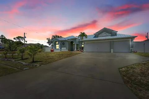 1085 SW Consolata Ave, Port Saint Lucie, FL 34953