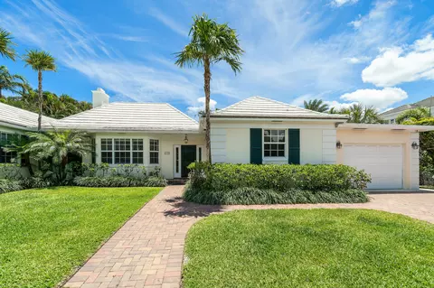 230 Plantation Rd, Palm Beach, FL 33480