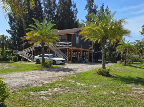 16318 E Pimlico Dr, The Acreage, FL 33470