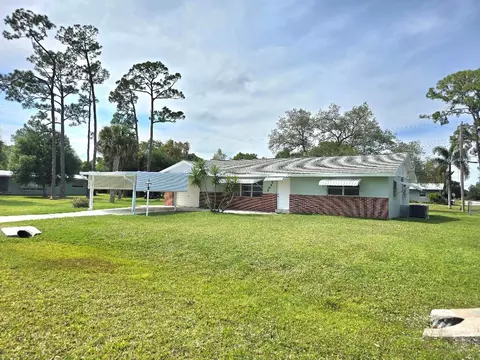 7902 Lockwood Dr, Fort Pierce, FL 34951