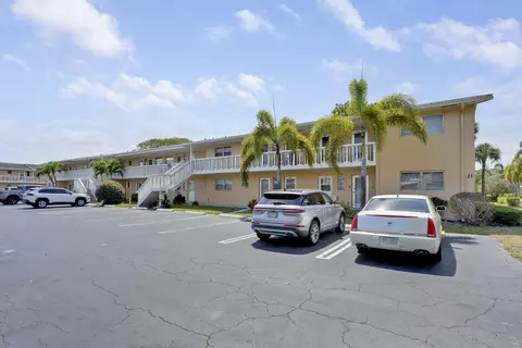 2223 NE 1st Ct #105, Boynton Beach, FL 33435