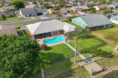 8425 Blue Cypress Dr, Lake Worth, FL 33467