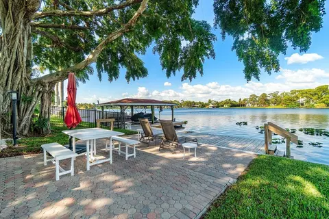 6647 Paul Mar Dr, Lake Worth, FL 33462