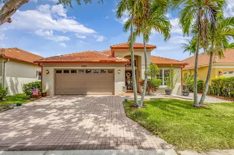 5205 Edenwood Rd, Riviera Beach, FL 33418