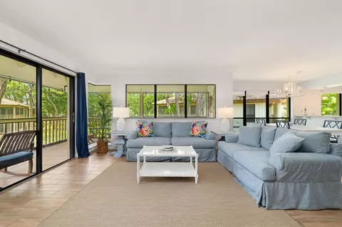 632 Brackenwood Cv, Palm Beach Gardens, FL 33418