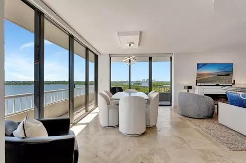 5550 N Ocean Dr #7D, Singer Island, FL 33404