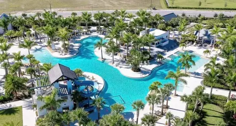 5406 Empire Dr, The Acreage, FL 33470