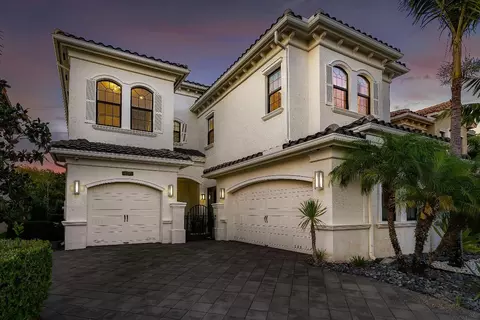 16202 Cabernet Dr, Delray Beach, FL 33446