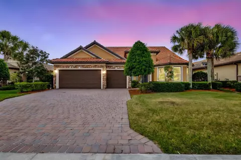 420 SE Bancroft Ct, Port Saint Lucie, FL 34984