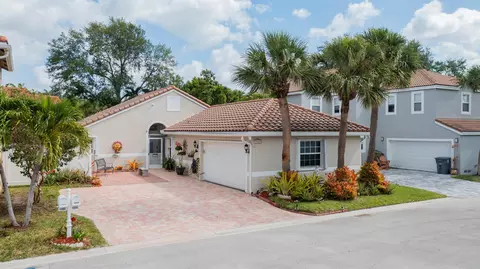10060 Fanfare Dr, Boca Raton, FL 33428
