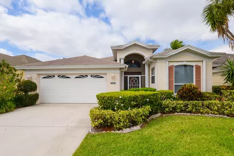614 NW Monticello Pl, Port Saint Lucie, FL 34986