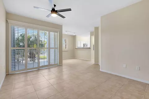 11039 Legacy Blvd #203, Palm Beach Gardens, FL 33410