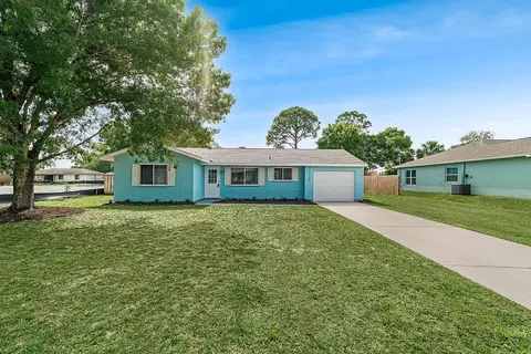 2135 18th Ave SW, Vero Beach, FL 32962
