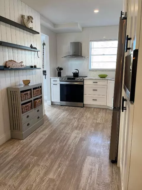 18081 SE Country Club Dr #293, Jupiter, FL 33469