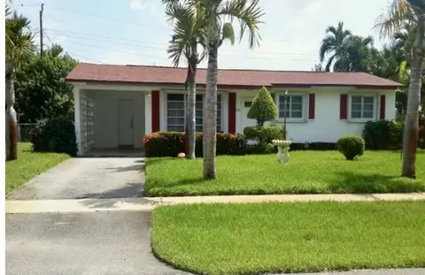 3541 NW 6th Pl, Lauderhill, FL 33311