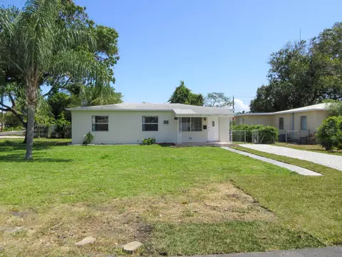 716 NE 1st Ave, Pompano Beach, FL 33060