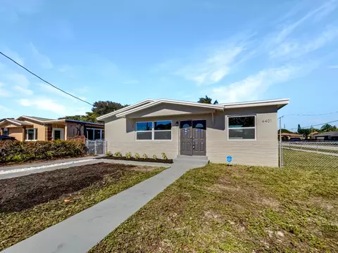 4401 SW 21st St, West Park, FL 33023